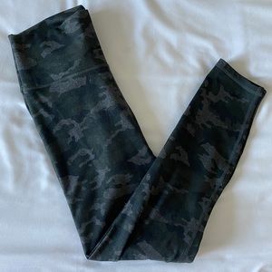 Fabletics Army Leggings